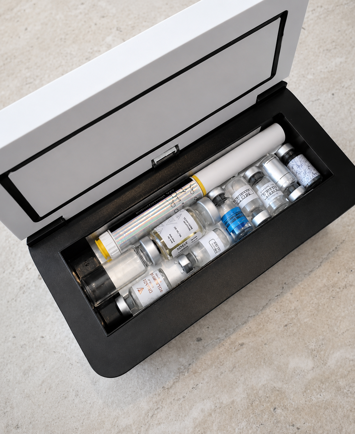 VYALOR portable cooler with organized vials in a dedicated storage compartment